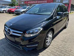 Kosmosschwarz metalliclack Gebraucht 2015 Mercedes B180 Van / Kleinbus | 9.980 € (Etwas zu teuer)