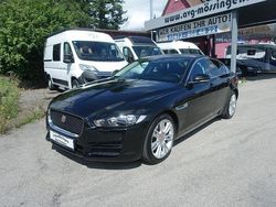 Schwarz Gebraucht 2017 Jaguar XE Prestige Limousine | 12.900 € (Fairer Preis)
