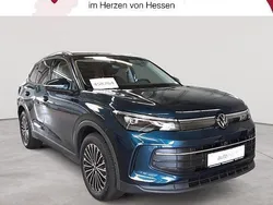 Nightshade blue metallic Gebraucht 2024 VW Tiguan IQ Drive SUV | 36.990 € (Superpreis)