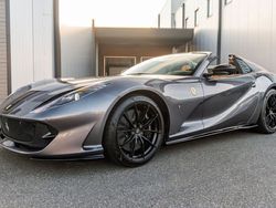 Grau Gebraucht 2022 Ferrari 812 Cabrio | 389.950 €