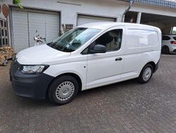 Weiß Gebraucht 2022 VW Caddy Van / Kleinbus | 13.800 € (Fairer Preis)