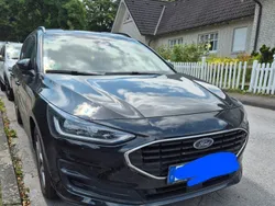 Schwarz Gebraucht 2022 Ford Focus Limousine | 19.500 € (Guter Preis)