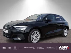 Brillantschwarz Gebraucht 2023 Audi A3 Sportback e-tron Limousine | 27.390 € (Fairer Preis)