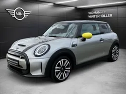 Silber Gebraucht 2024 Mini Cooper SE Kleinwagen | 21.600 € (Fairer Preis)