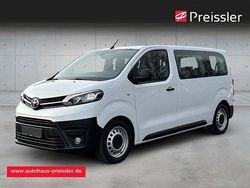 Ice white Gebraucht 2022 Toyota Proace Verso Comfort Kombi | 29.924 € (Fairer Preis)