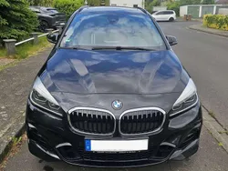 Schwarz Gebraucht 2020 BMW 220 Gran Tourer M Sport Van / Kleinbus | 22.500 € (Fairer Preis)