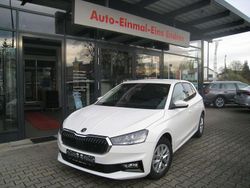 Candyweiss Gebraucht 2022 Skoda Fabia Style Limousine | 15.590 € (Fairer Preis)