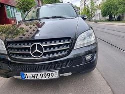 Schwarz Gebraucht 2007 Mercedes ML420 SUV | 7.900 € (Fairer Preis)