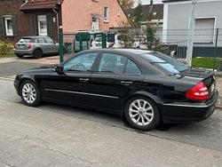 Schwarz Gebraucht 2003 Mercedes E240 Avantgarde Limousine | 4.500 € (Guter Preis)