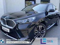 Black saphire metallic Gebraucht 2024 BMW iX2 M Sport SUV | 48.880 € (Fairer Preis)
