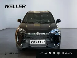 Schwarz Gebraucht 2024 Toyota Yaris Cross Team SUV | 28.480 € (Guter Preis)