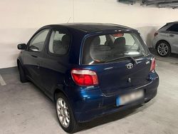 Blau Gebraucht 2001 Toyota Yaris Kleinwagen | 2.000 € (Teuer)