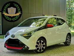 Weiß Gebraucht 2018 Toyota Aygo Connect Style Kleinwagen | 8.450 € (Fairer Preis)