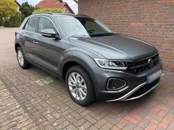 Grau Gebraucht 2022 VW T-Roc Life SUV | 25.000 € (Fairer Preis)