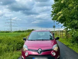 Violet Gebraucht 2013 Renault Twingo Kleinwagen | 3.000 €