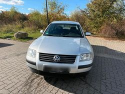 Silber Gebraucht 2001 VW Passat Limousine | 1.999 € (Fairer Preis)