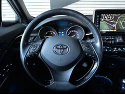 Grau Gebraucht 2019 Toyota C-HR Team SUV | 19.500 € (Fairer Preis)