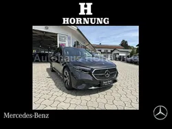 Grau Gebraucht 2024 Mercedes E220 Avantgarde Kombi | 49.700 € (Teuer)