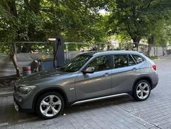 Silber Gebraucht 2011 BMW X1 Sport Line SUV | 9.500 € (Fairer Preis)
