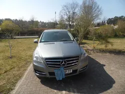 Grau Gebraucht 2011 Mercedes R300 Van / Kleinbus | 12.998 € (Fairer Preis)