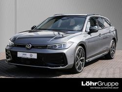 Grau Gebraucht 2025 VW Passat R-line Kombi | 49.980 € (Fairer Preis)