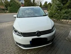 Weiß Gebraucht 2014 VW Touran Life Van / Kleinbus | 8.500 € (Guter Preis)