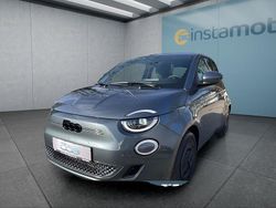 Grün Neu 2025 Fiat 500e Kleinwagen | 30.749 €