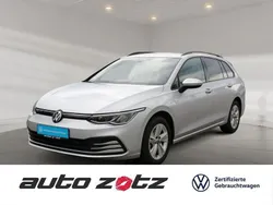 Silber Gebraucht 2024 VW Golf VIII Life Kombi | 25.680 € (Fairer Preis)