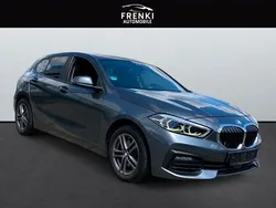 Grau Gebraucht 2019 BMW 118 Advantage Kleinwagen | 16.999 € (Guter Preis)