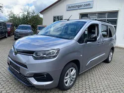 Silber Gebraucht 2023 Toyota Proace Verso City Kombi | 21.495 € (Guter Preis)