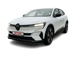 Weiß Gebraucht 2024 Renault Mégane Equilibre Limousine | 31.779 €