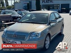 Grün Gebraucht 2004 Toyota Avensis Executive Kleinwagen | 5.690 € (Etwas zu teuer)