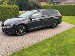 Grau Gebraucht 2019 VW Passat Kombi | 18.300 € (Fairer Preis)