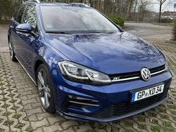 Blau Gebraucht 2019 VW Golf VII R-line Limousine | 15.700 € (Guter Preis)