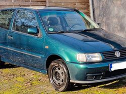Grün Gebraucht 1997 VW Polo Limousine | 949 € (Guter Preis)