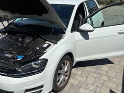 Weiß Gebraucht 2014 VW Golf VII Highline Kombi | 9.990 € (Fairer Preis)