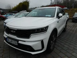 Weiß Gebraucht 2023 Kia Sorento Spirit SUV | 49.850 € (Etwas zu teuer)