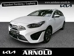 Weiß (carraraweiß) Gebraucht 2024 Kia Ceed Sportswagon Spirit Kombi | 23.750 € (Superpreis)