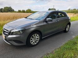 Grau Gebraucht 2014 Mercedes A180 Limousine | 11.000 € (Fairer Preis)