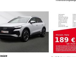 Gletscherweiß metallic Gebraucht 2022 Audi Q4 e-tron Ambiente SUV | 33.480 € (Fairer Preis)