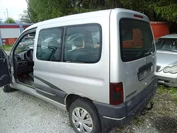 Silber Gebraucht 2000 Peugeot Partner Van / Kleinbus | 1.300 €