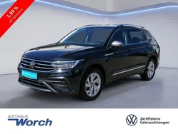 Deep black perleffekt Gebraucht 2024 VW Tiguan Allspace Life SUV | 35.450 € (Superpreis)