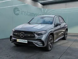 Grau Gebraucht 2023 Mercedes GLC300e SUV | 86.099 €