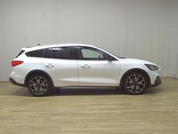 Weiss Gebraucht 2020 Ford Focus Vignale Kombi | 14.480 € (Guter Preis)