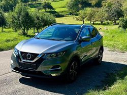 Grau Gebraucht 2019 Nissan Qashqai N-Connecta SUV | 15.500 € (Fairer Preis)