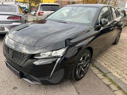 Schwarz Gebraucht 2022 Peugeot 308 Allure Kombi | 16.698 € (Teuer)