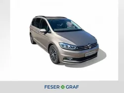Titanium beige metallic Gebraucht 2016 VW Touran Van / Kleinbus | 18.540 € (Guter Preis)