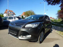 Grau Gebraucht 2015 Ford Kuga Titanium SUV | 12.400 € (Guter Preis)