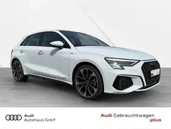 Gletscherweiß metallic Gebraucht 2024 Audi A3 S-Line | 39.450 €