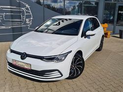 Weiß Gebraucht 2021 VW Golf VIII Life Limousine | 21.400 € (Guter Preis)